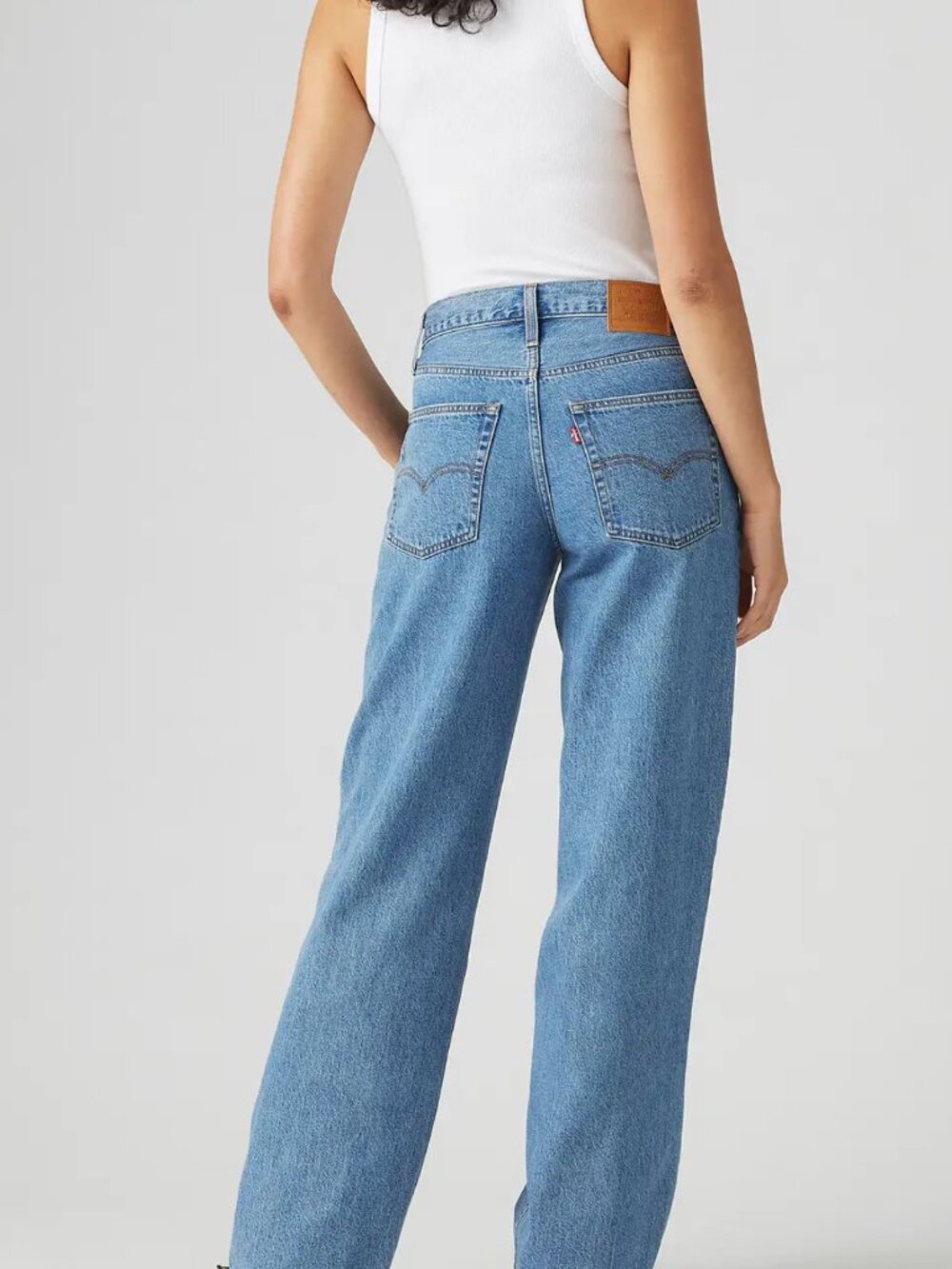 Levi's Straight Leg Dad Jeans (24) - Picture 3 of 6